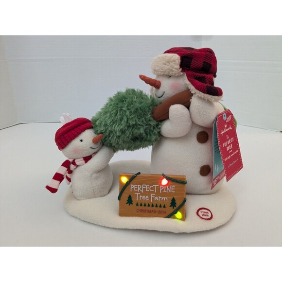 Hallmark Jingle Pals Perfect Pine Tree Farm 2014 - Picture 7 of 11